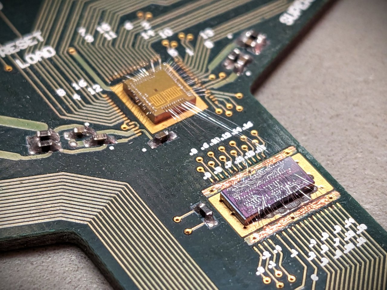 Photonic and control chips.